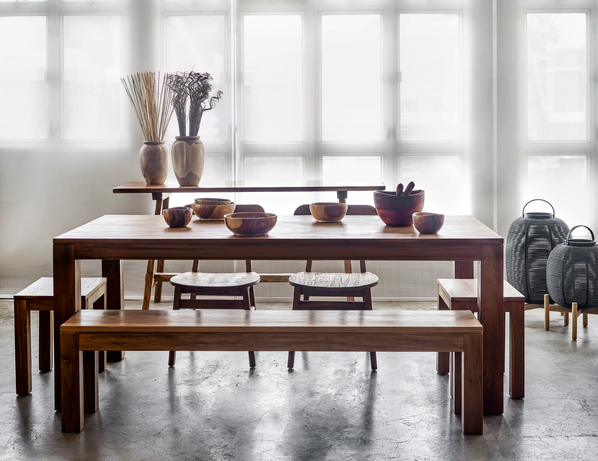 husky dining table